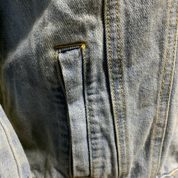 Light blue jean jacket in a size small - Picture 8 of 9